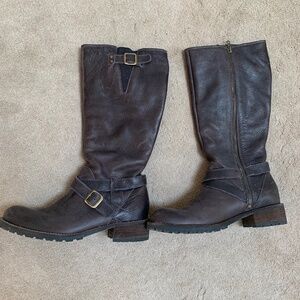 Gorgeous L.L. Bean Leather Riding Boots in Chocolate Brown. Size 7.